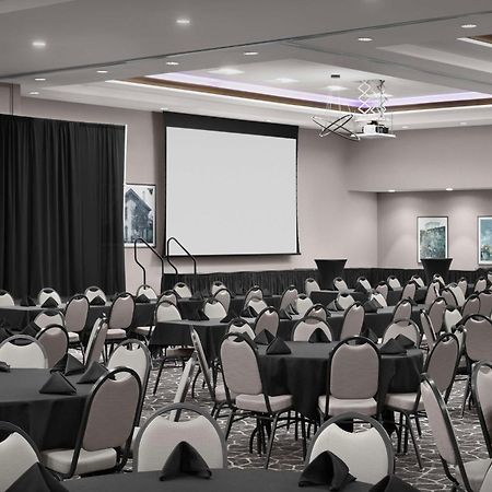 Hilton Garden Inn Cedar Falls Conference Center Dış mekan fotoğraf