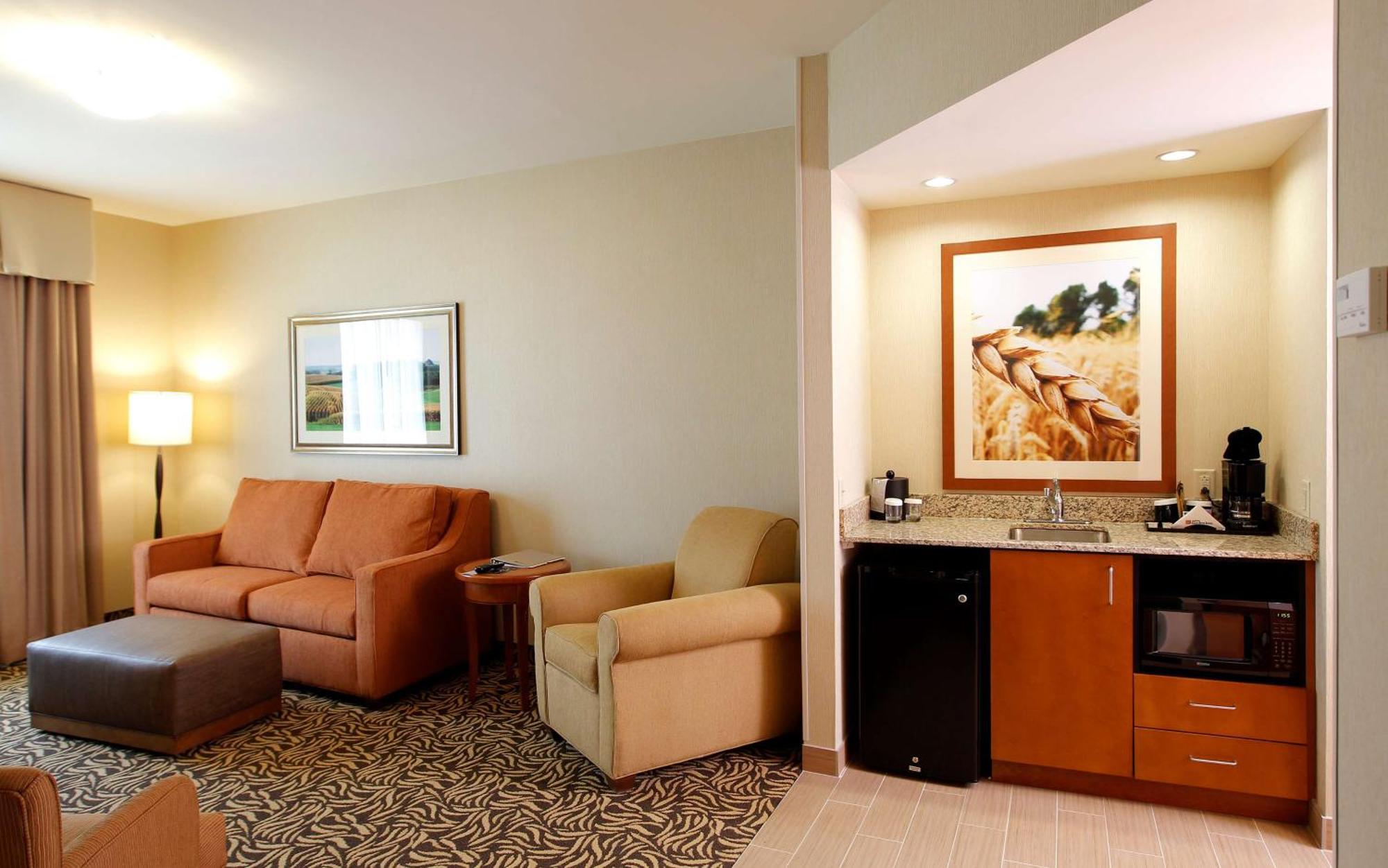 Hilton Garden Inn Cedar Falls Conference Center Dış mekan fotoğraf