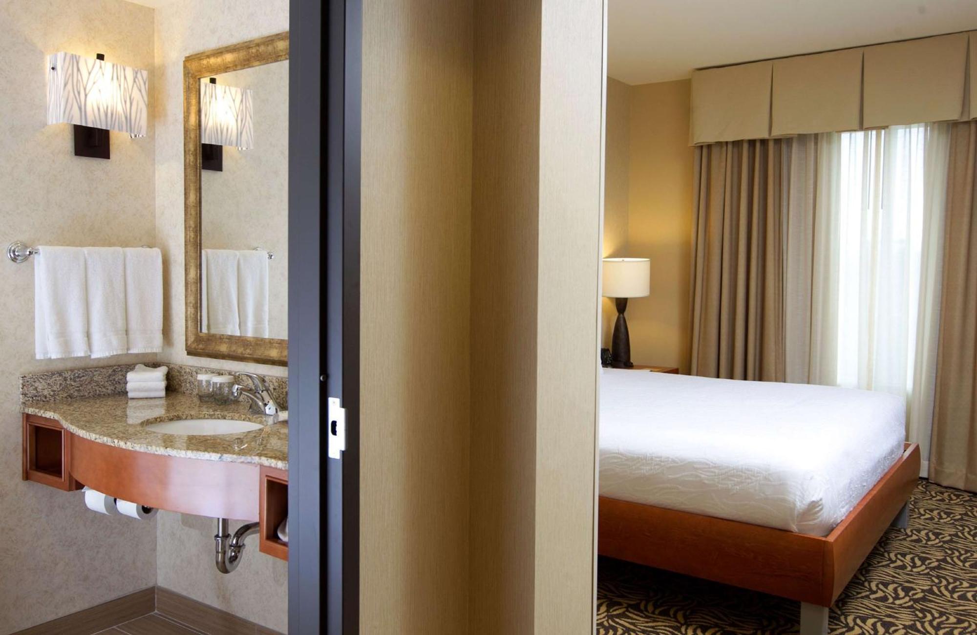 Hilton Garden Inn Cedar Falls Conference Center Dış mekan fotoğraf