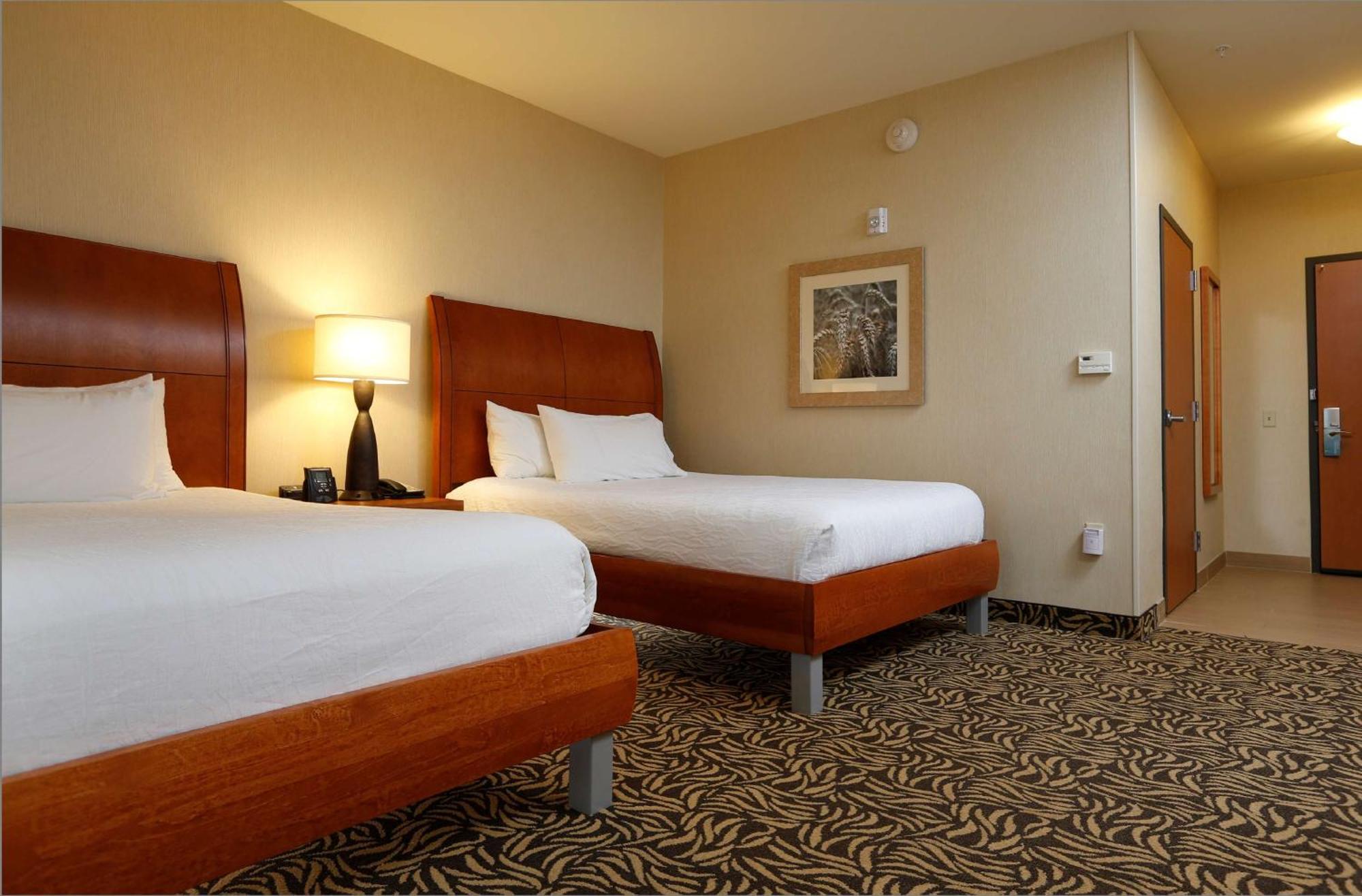 Hilton Garden Inn Cedar Falls Conference Center Dış mekan fotoğraf