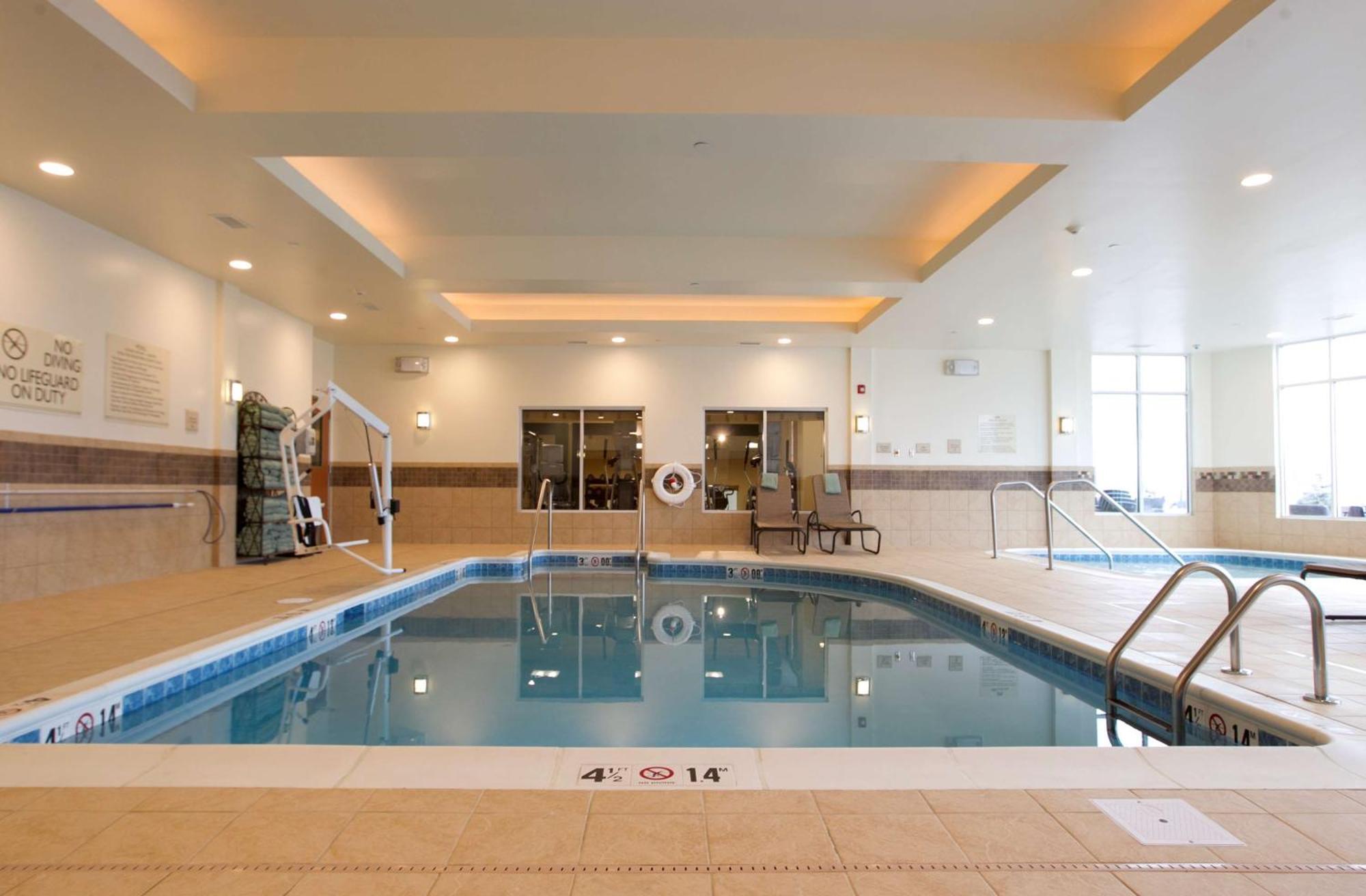 Hilton Garden Inn Cedar Falls Conference Center Dış mekan fotoğraf