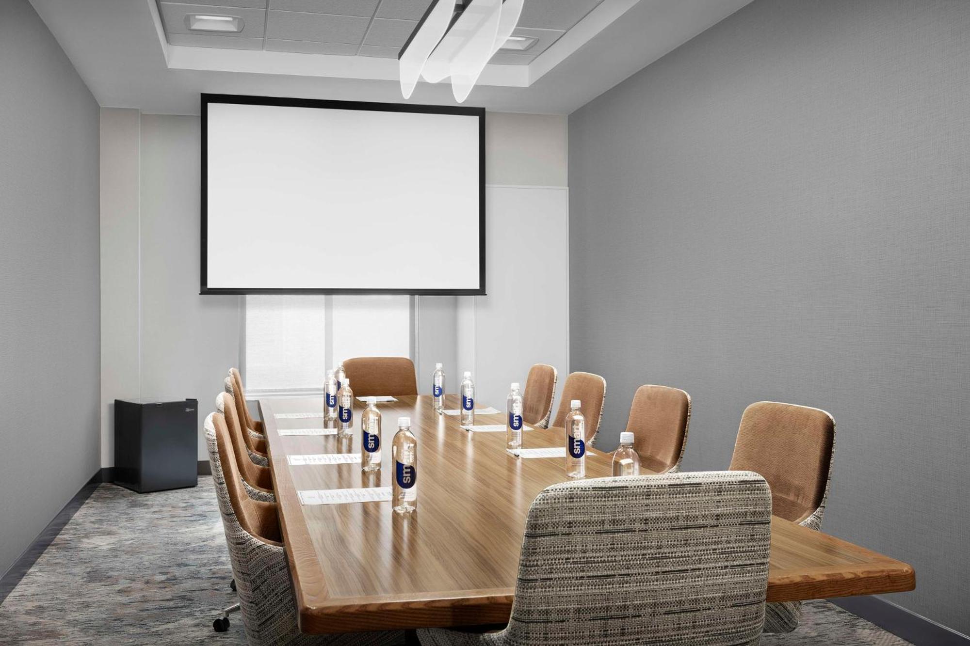 Hilton Garden Inn Cedar Falls Conference Center Dış mekan fotoğraf